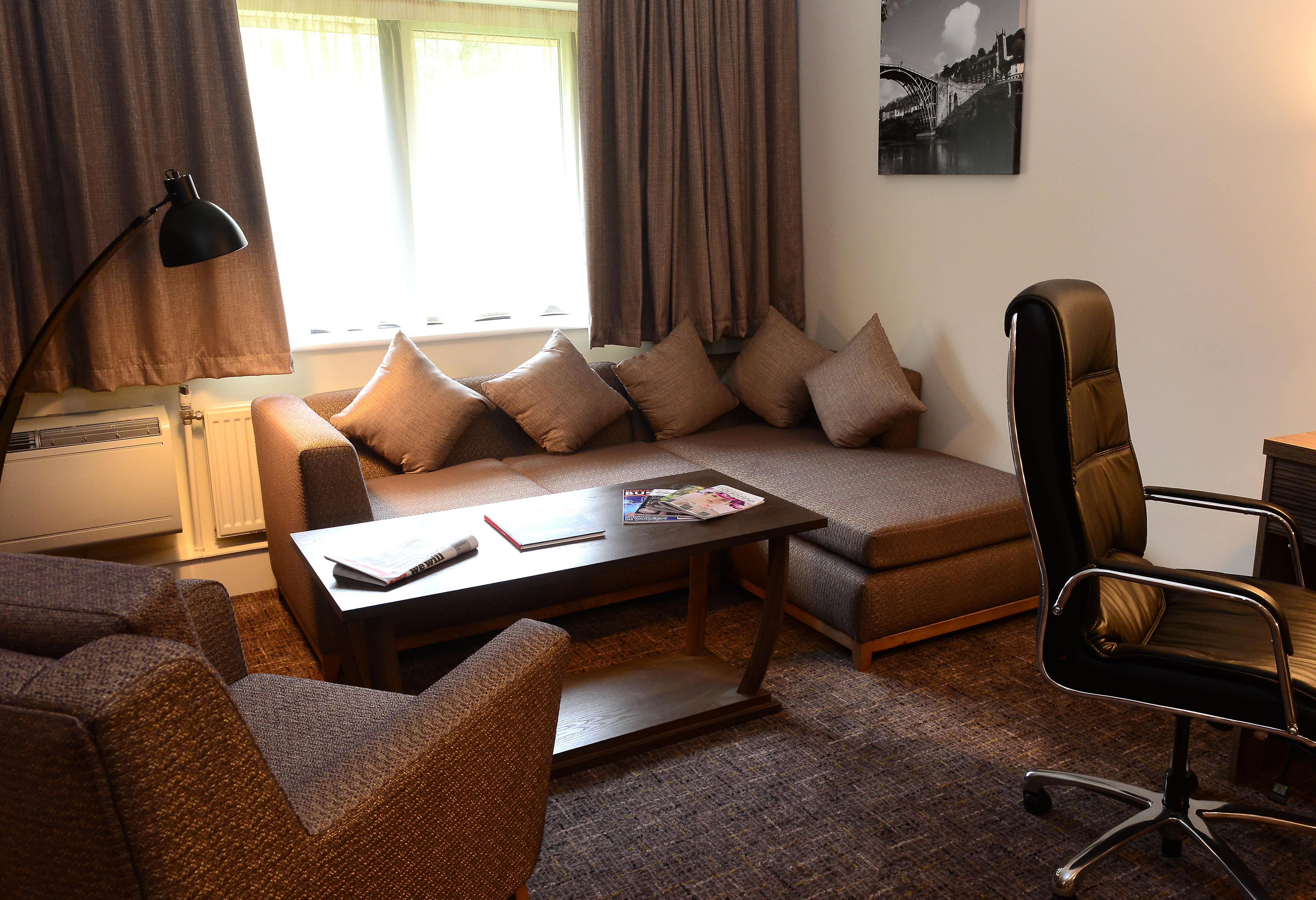 Holiday Inn Telford Ironbridge By Ihg Exteriör bild