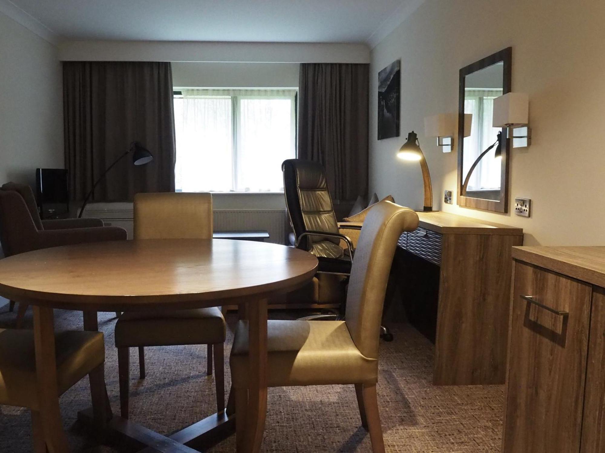 Holiday Inn Telford Ironbridge By Ihg Exteriör bild